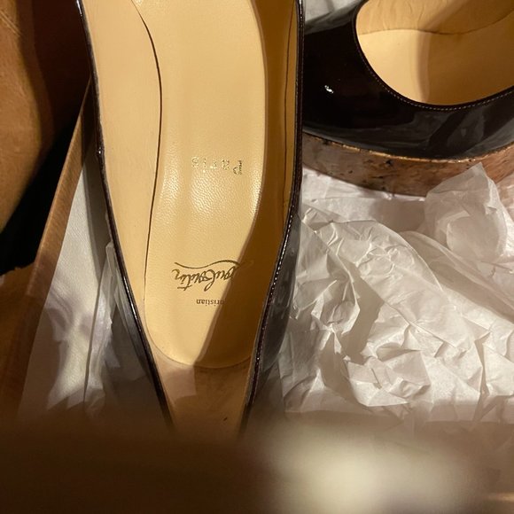 CHRISTIAN LABOUTIN - Picture 4 of 4